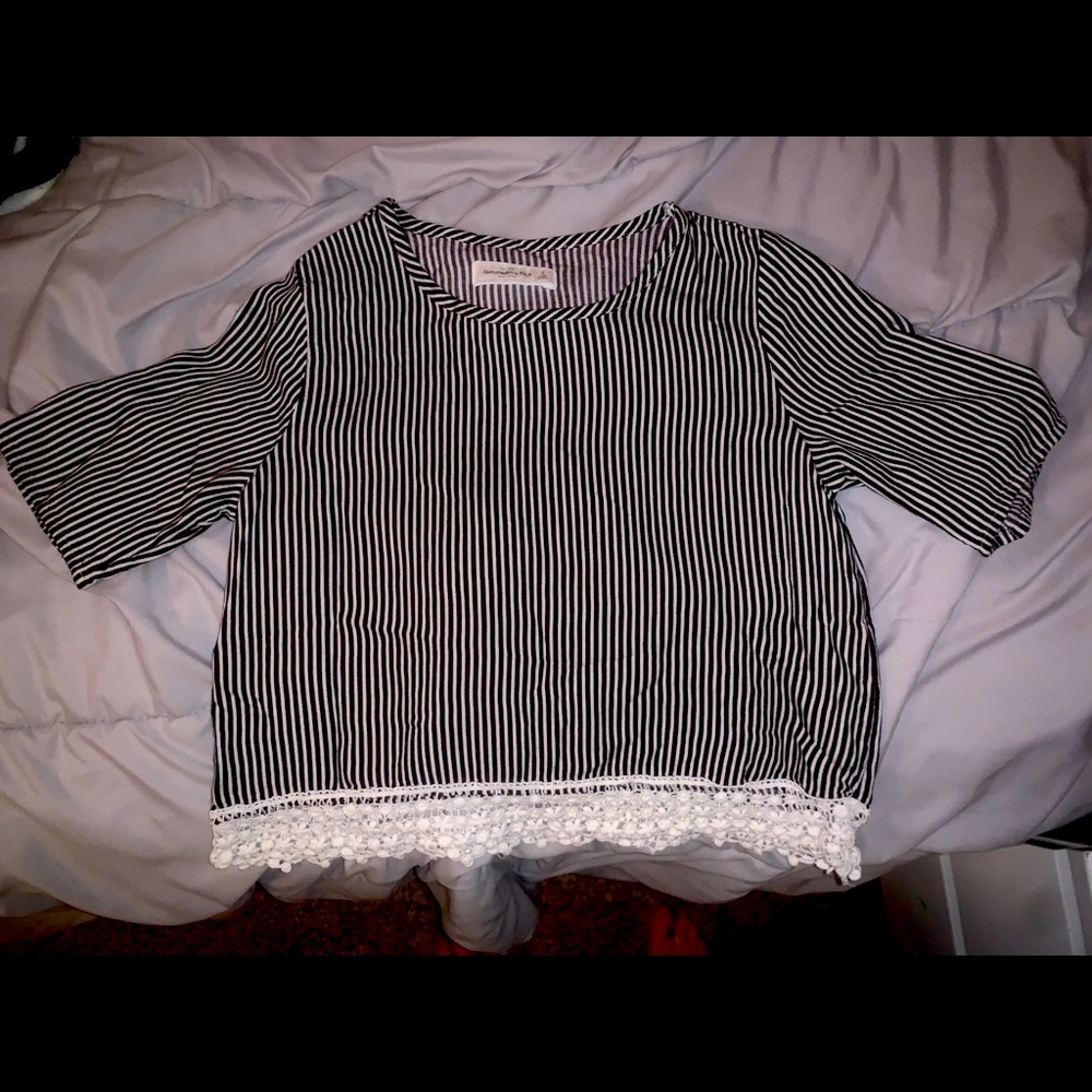 Cropped short sleeve